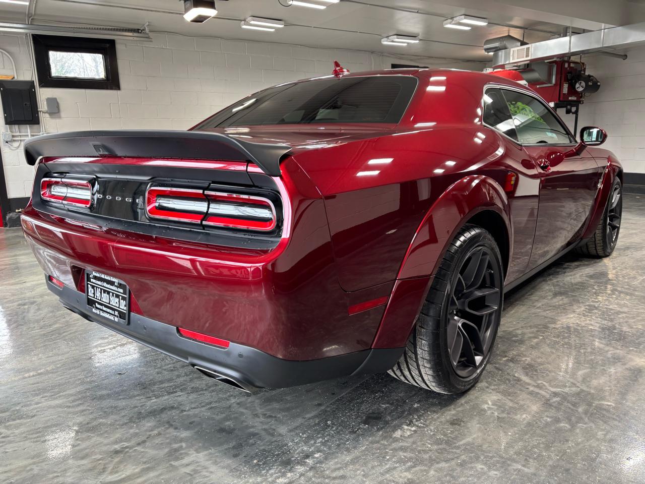 Dodge Challenger R/T Scat Pack Widebody RWD 2019