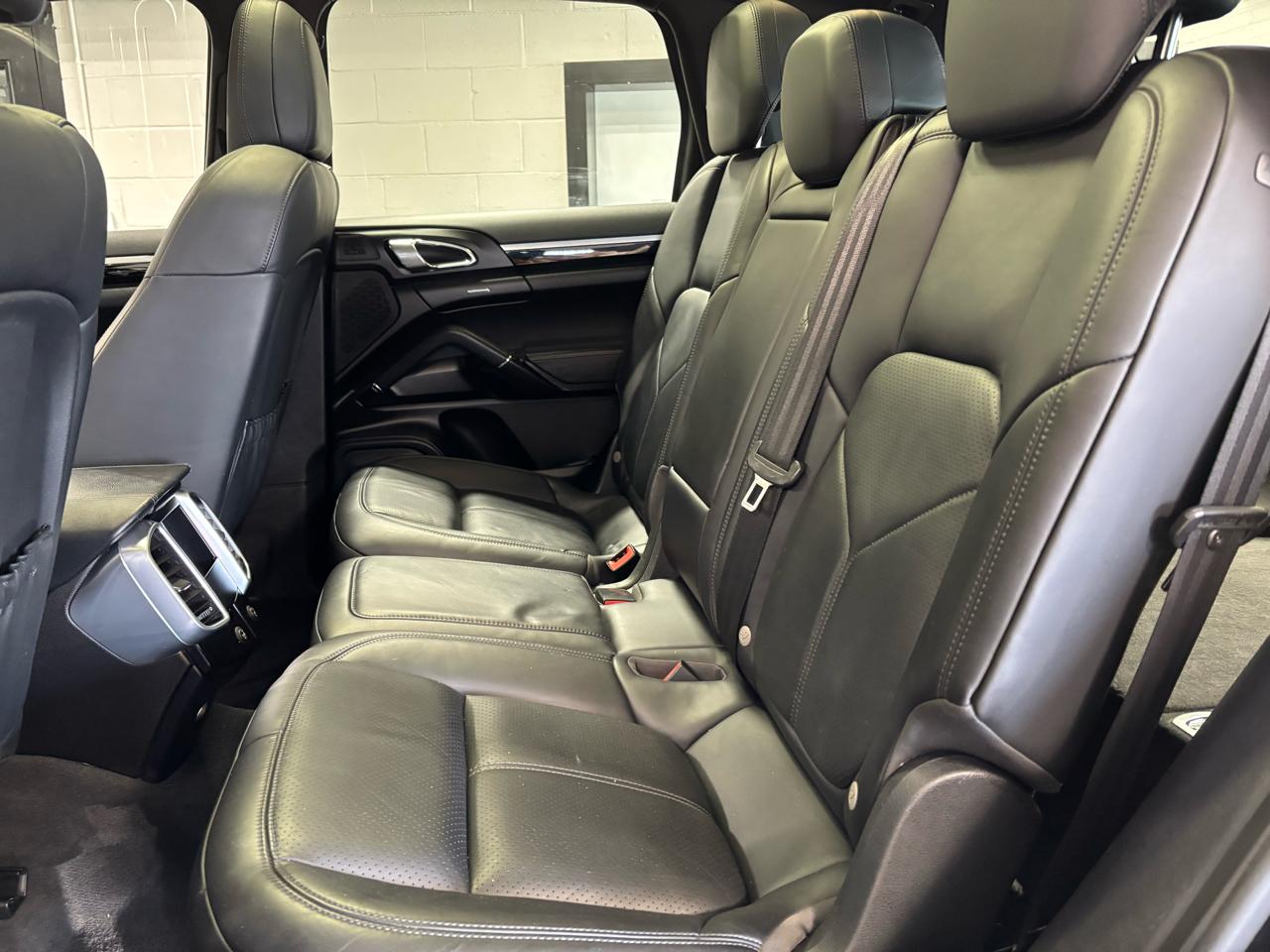 Porsche Cayenne AWD 4dr 2016