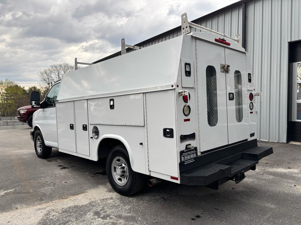 Chevrolet Express Commercial Cutaway  2017