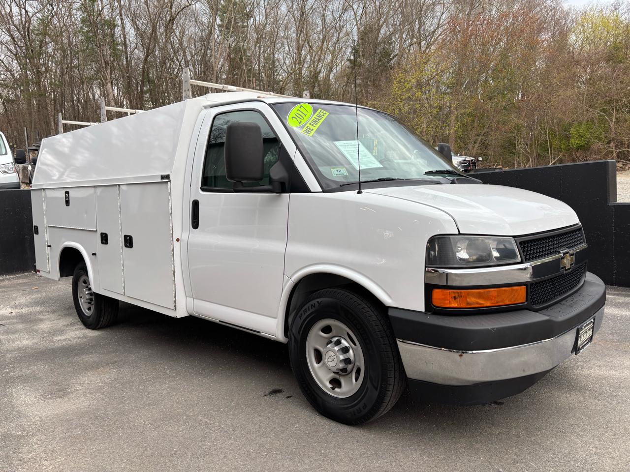 Chevrolet Express Commercial Cutaway  2017