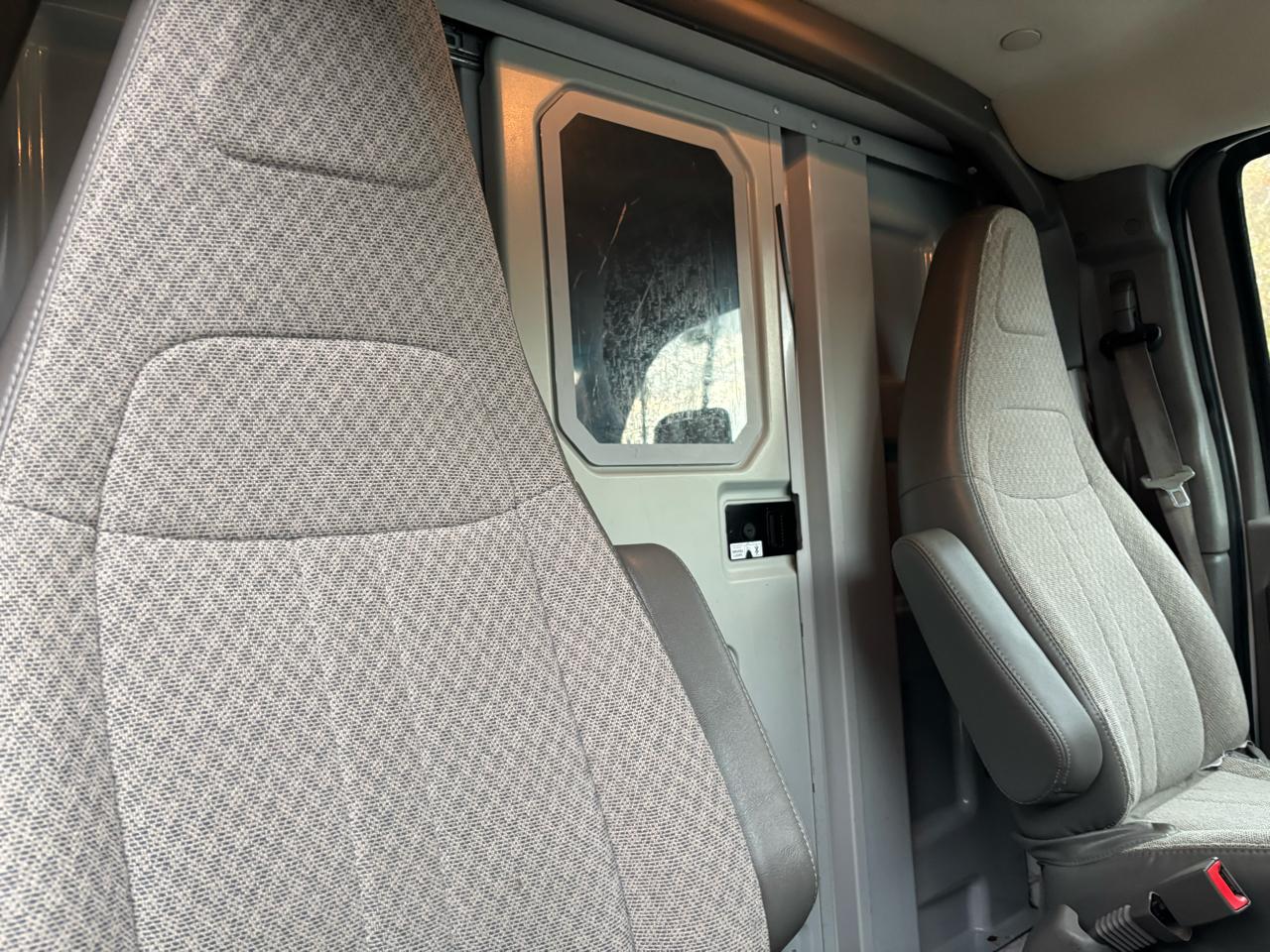 Chevrolet Express Commercial Cutaway  2017