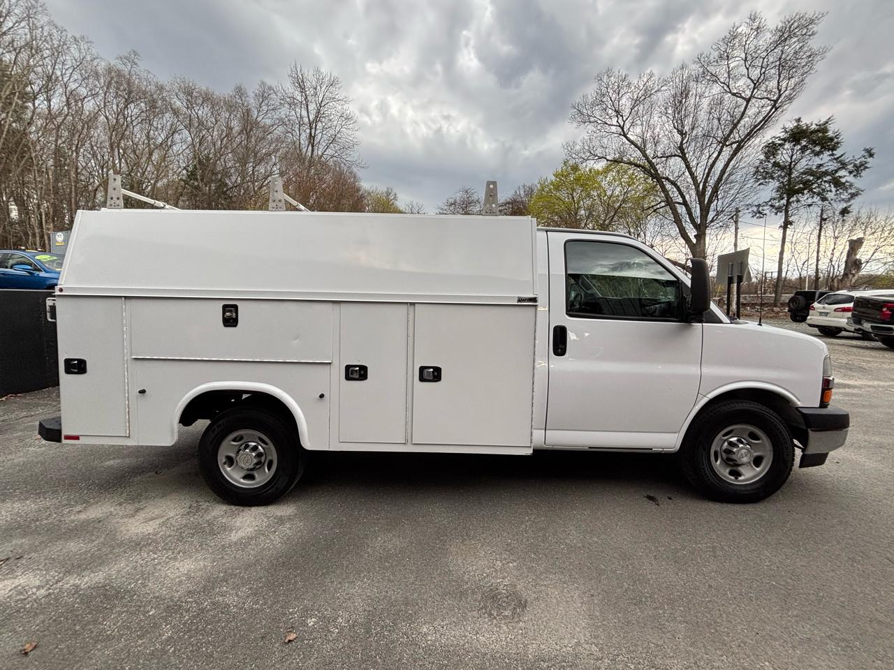 Chevrolet Express Commercial Cutaway  2017