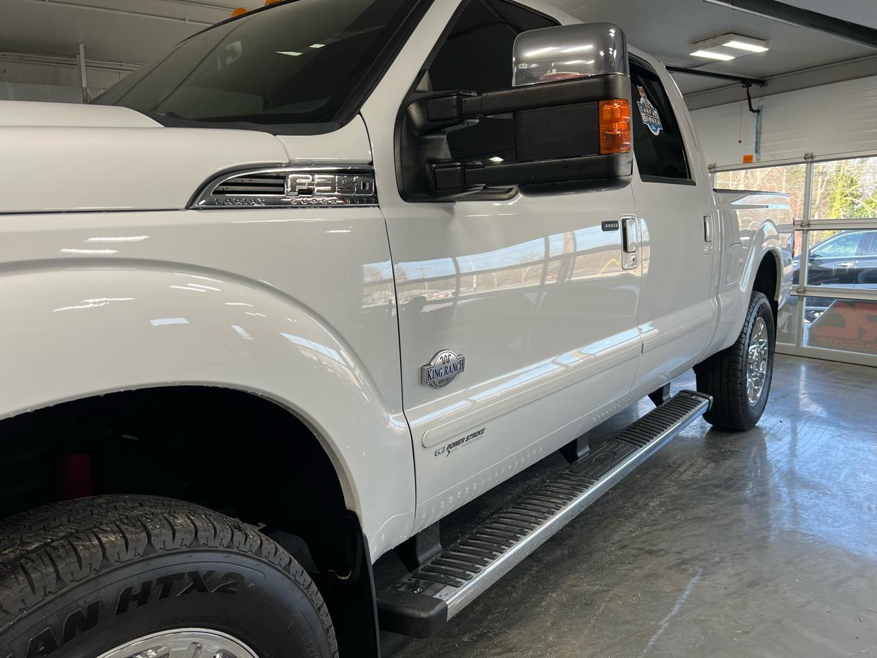 Ford Super Duty F-350 SRW 4WD Crew Cab 156" King Ranch 2016