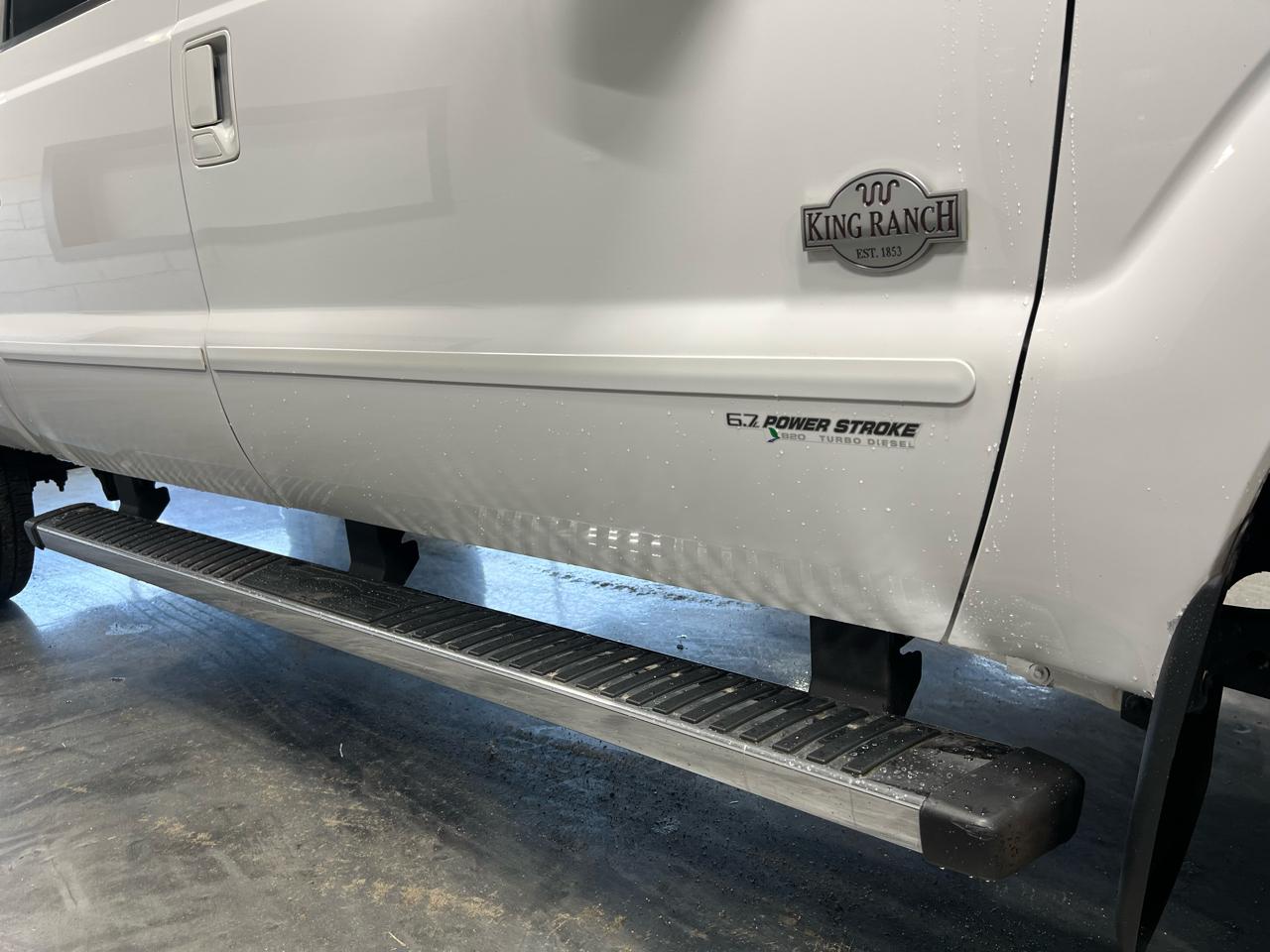 Ford Super Duty F-350 SRW 4WD Crew Cab 156" King Ranch 2016