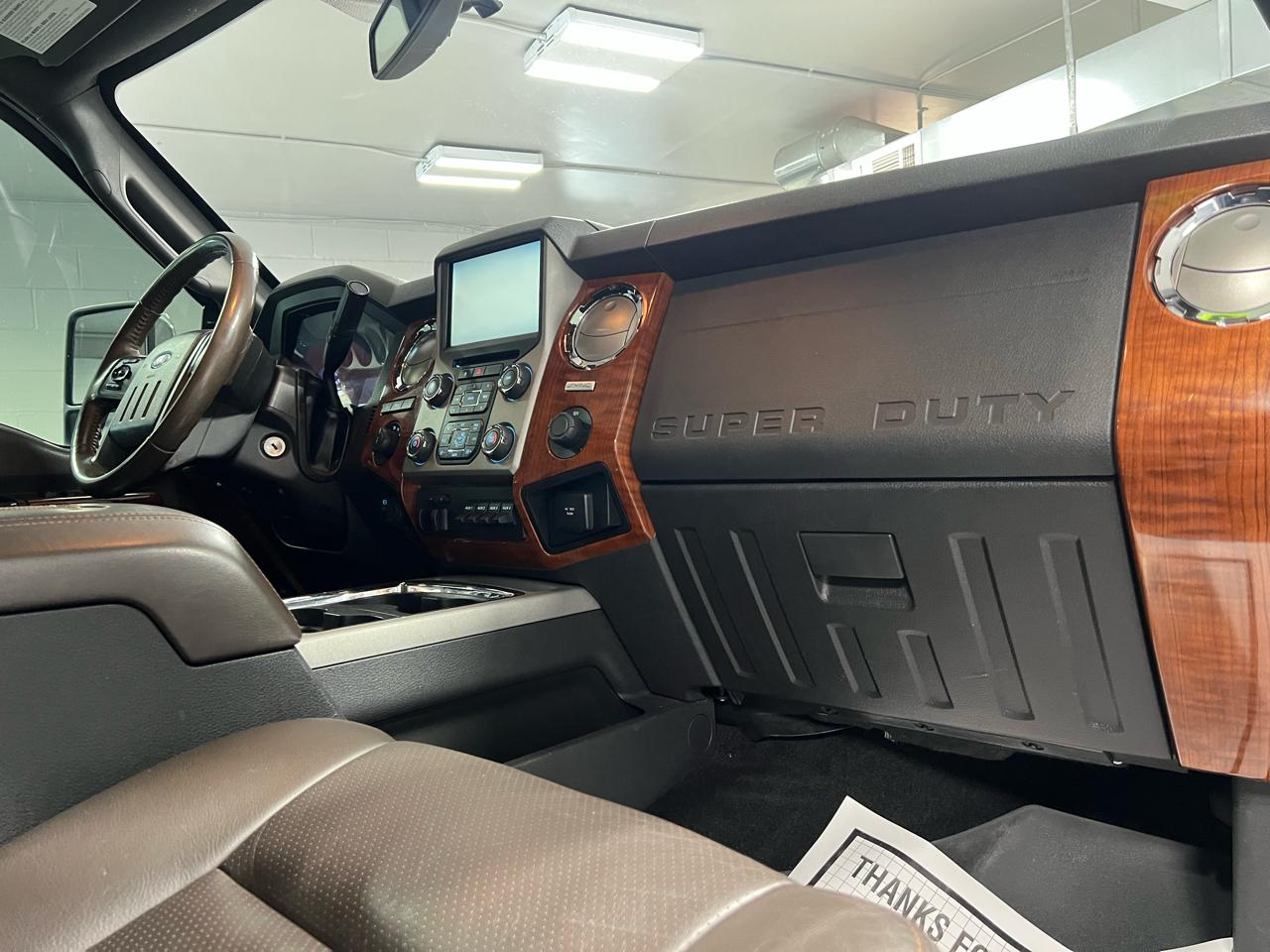 Ford Super Duty F-350 SRW 4WD Crew Cab 156" King Ranch 2016