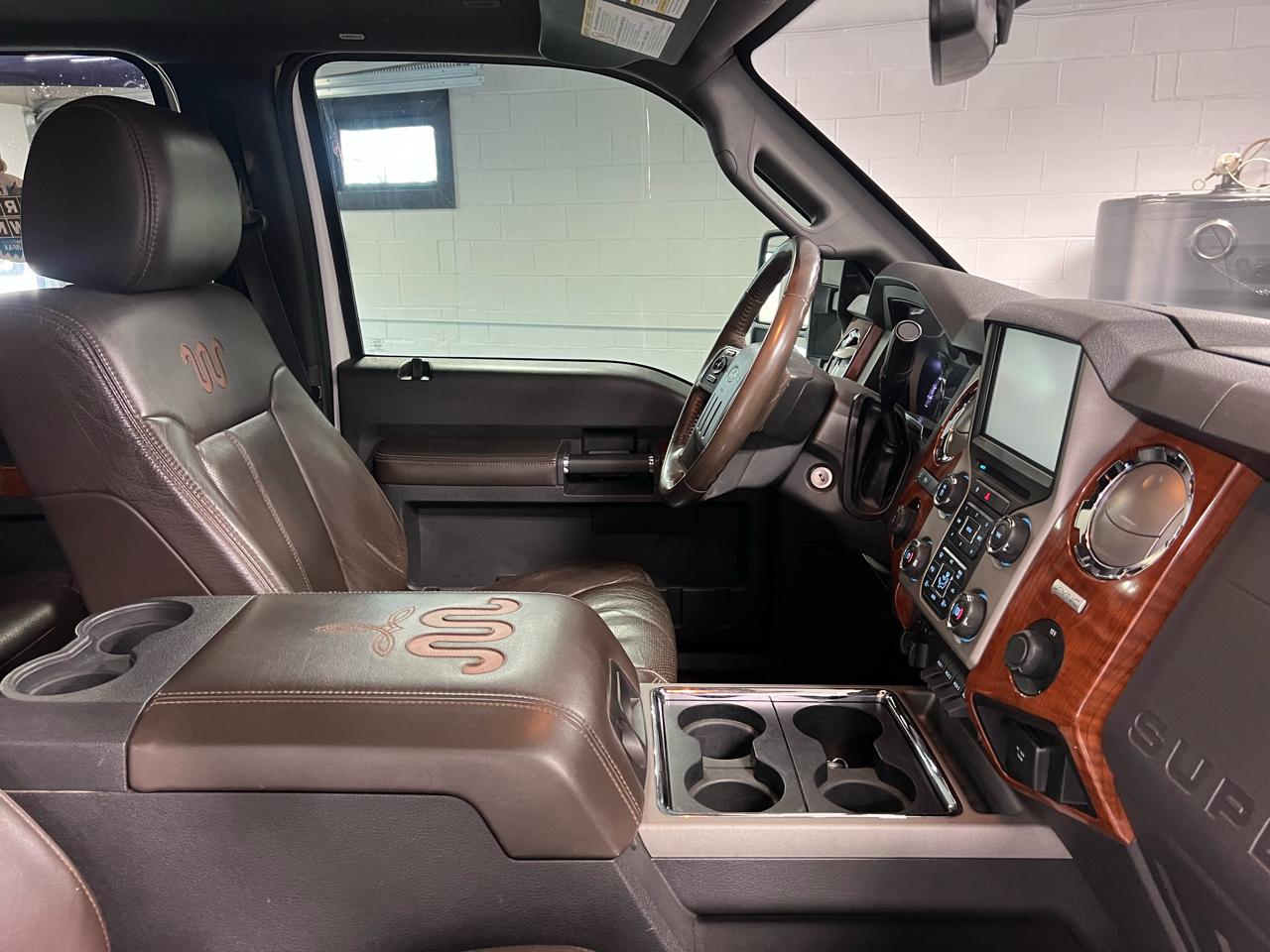 Ford Super Duty F-350 SRW 4WD Crew Cab 156" King Ranch 2016