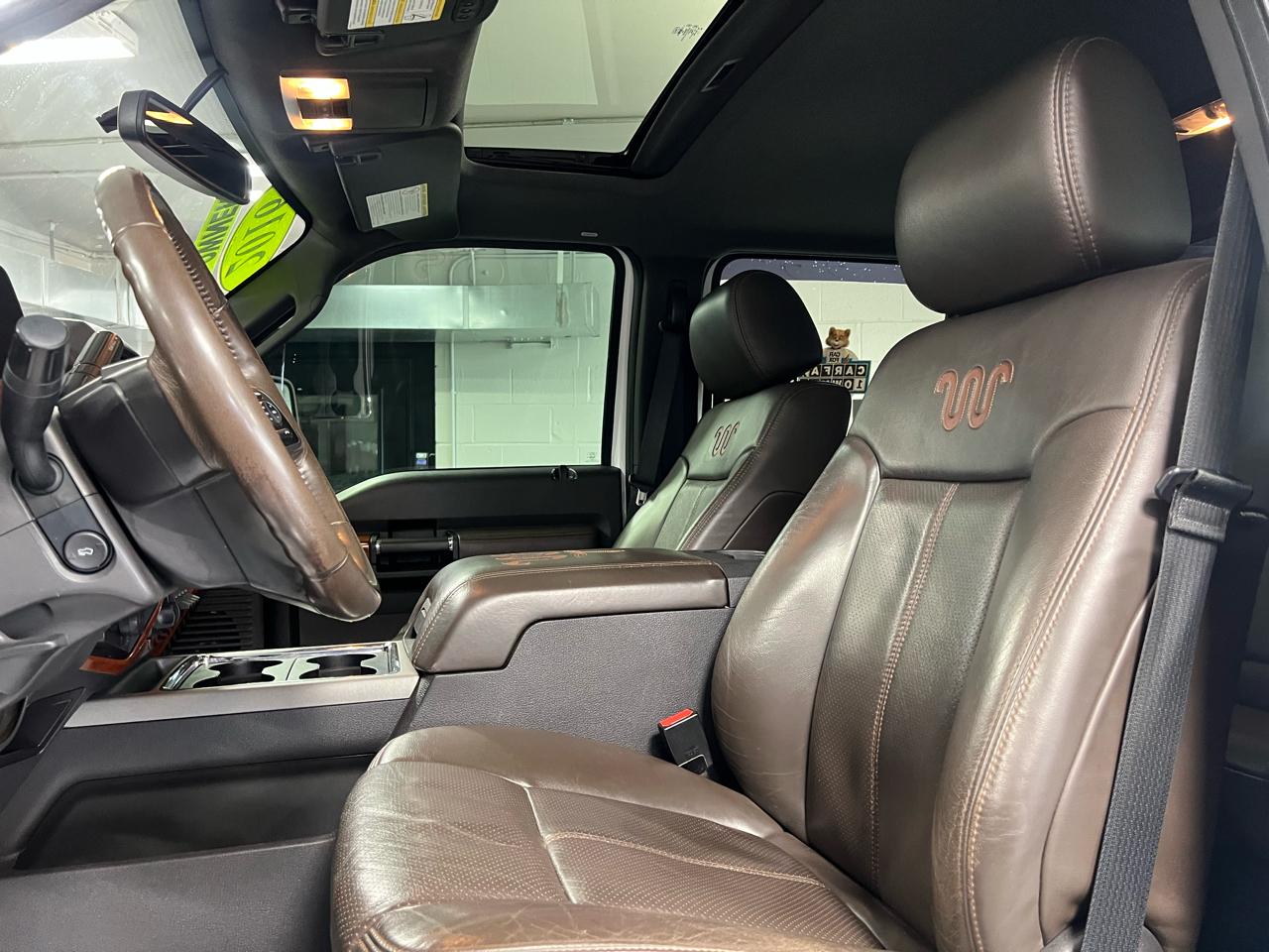Ford Super Duty F-350 SRW 4WD Crew Cab 156" King Ranch 2016