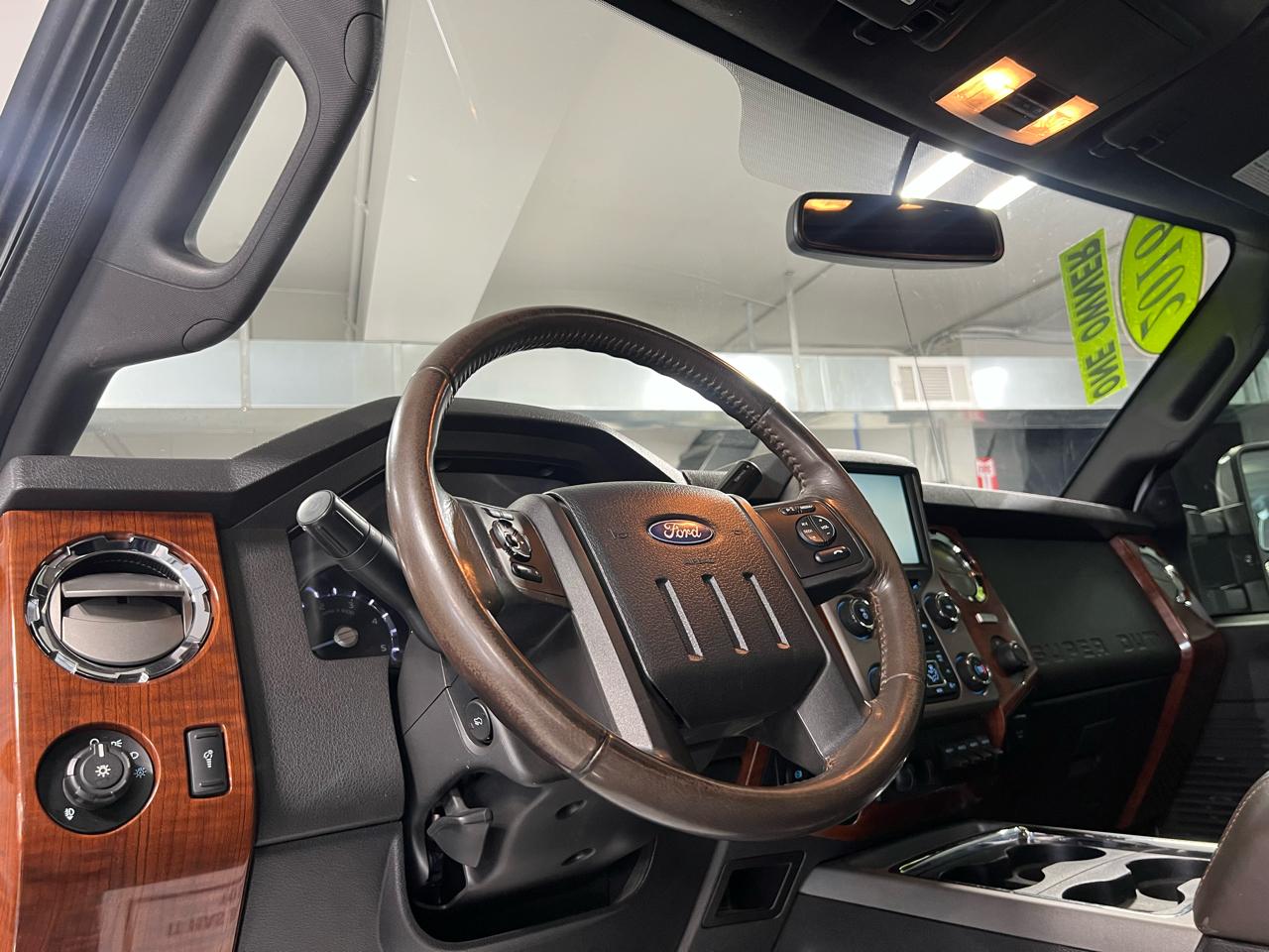 Ford Super Duty F-350 SRW 4WD Crew Cab 156" King Ranch 2016