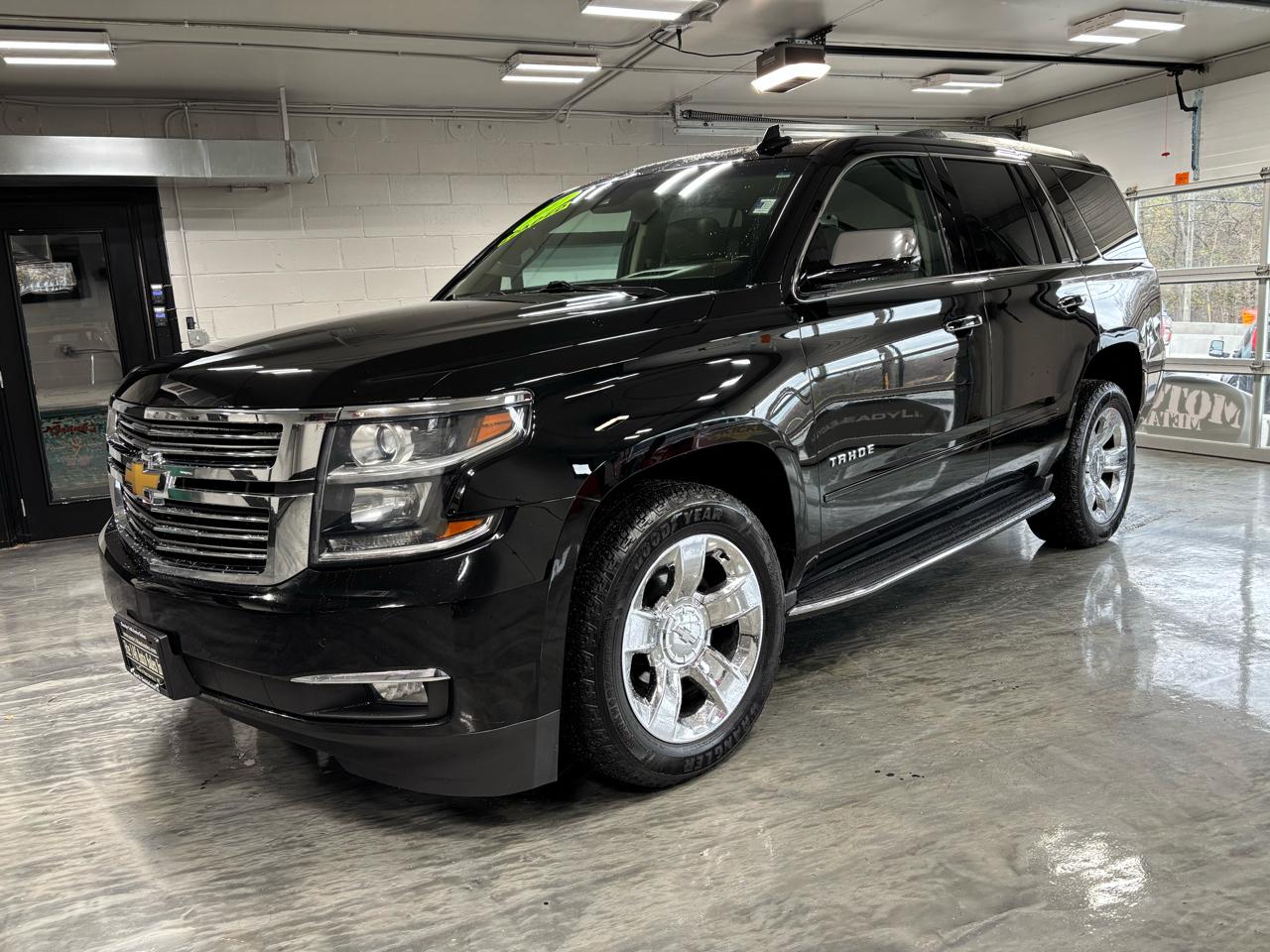 Chevrolet Tahoe 4WD 4dr Premier 2017