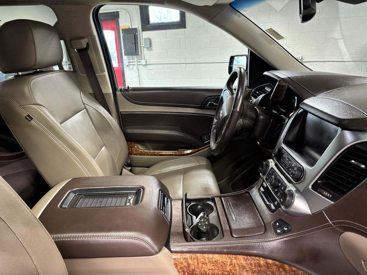 Chevrolet Tahoe 4WD 4dr Premier 2017