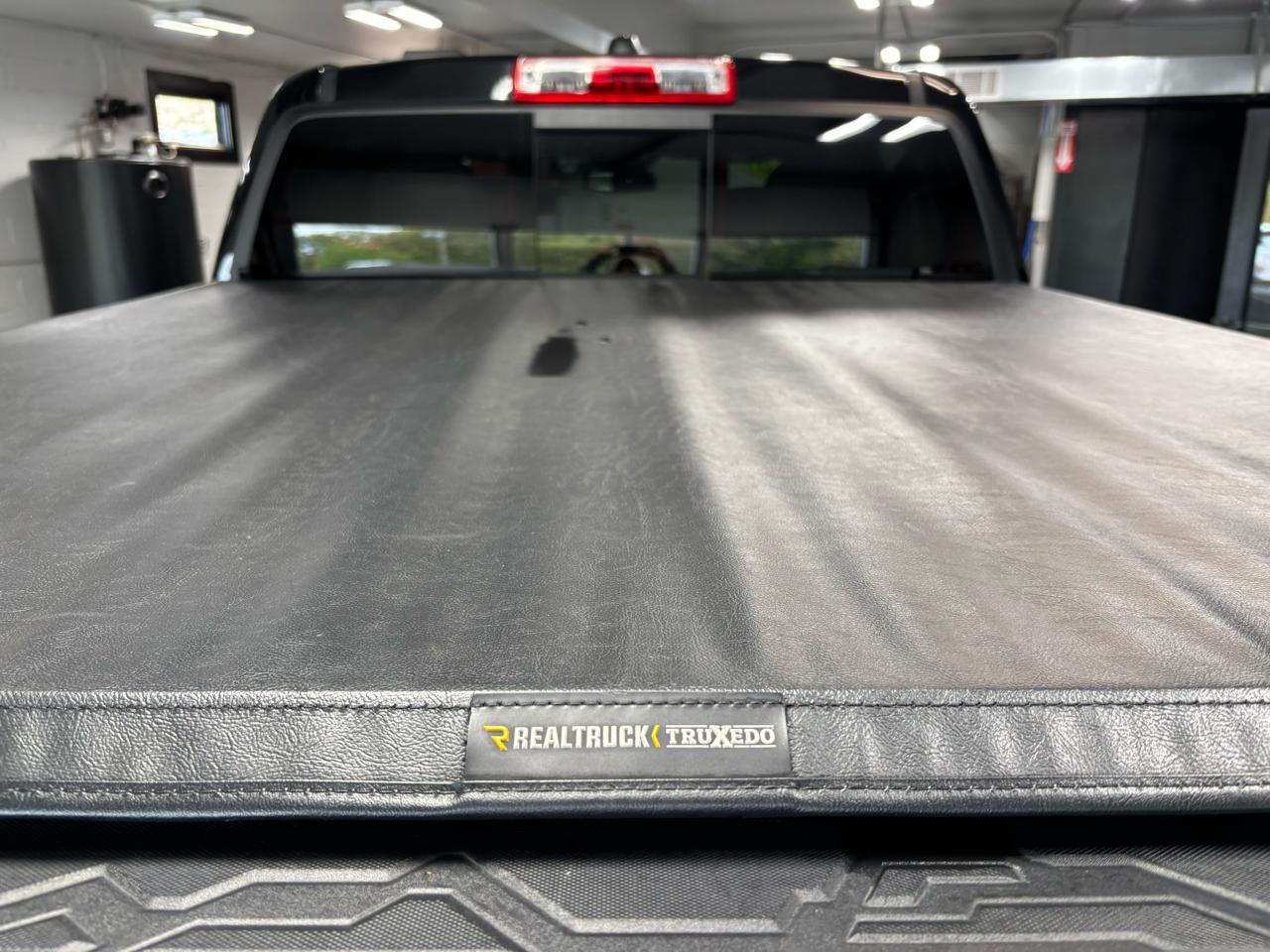 GMC Canyon 4WD Crew Cab Denali 2023