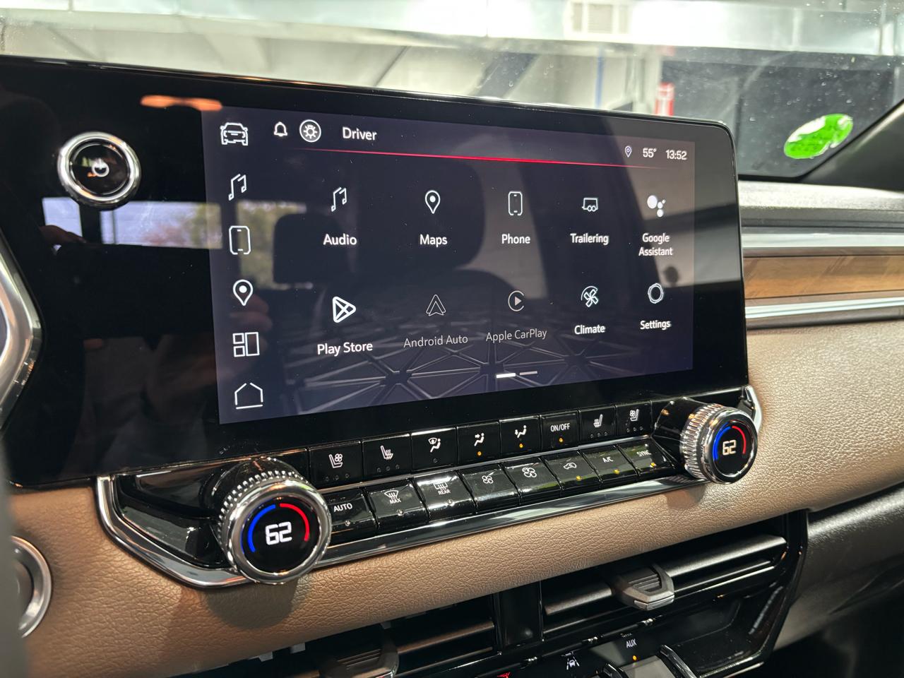 GMC Canyon 4WD Crew Cab Denali 2023