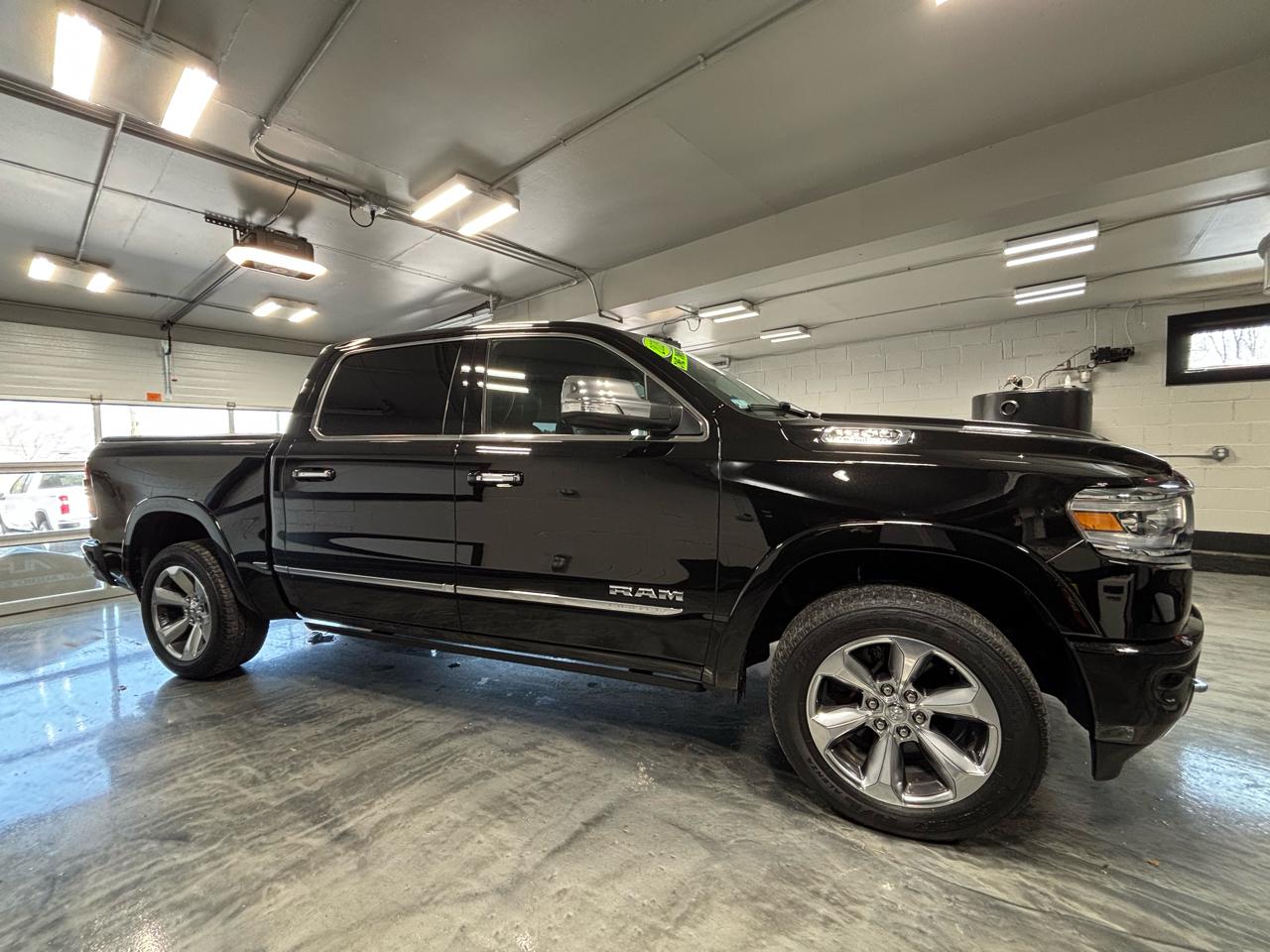 RAM 1500 Limited 4x4 Crew Cab 5'7" Box 2019
