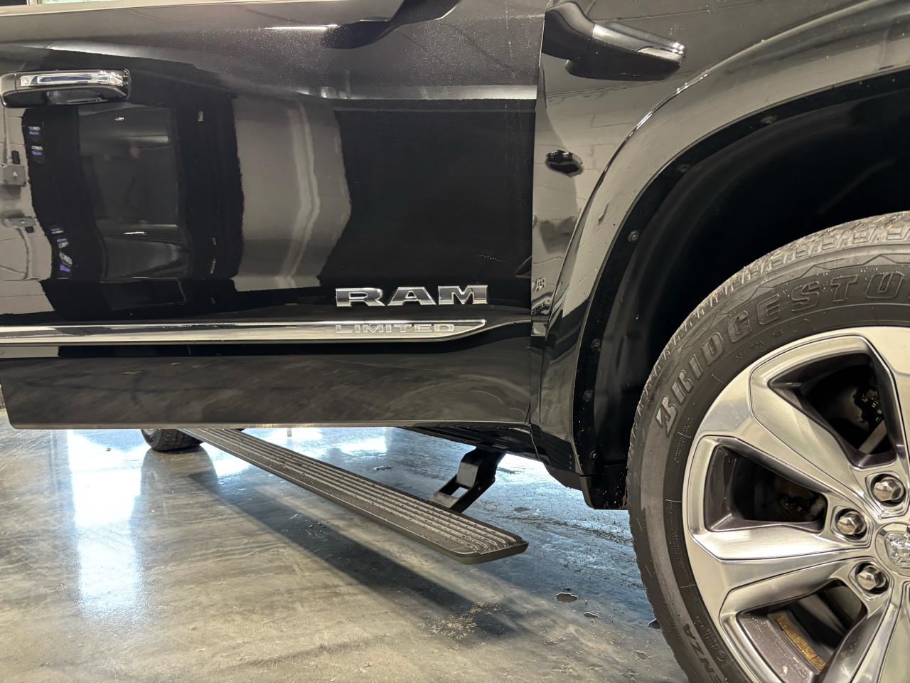 RAM 1500 Limited 4x4 Crew Cab 5'7" Box 2019