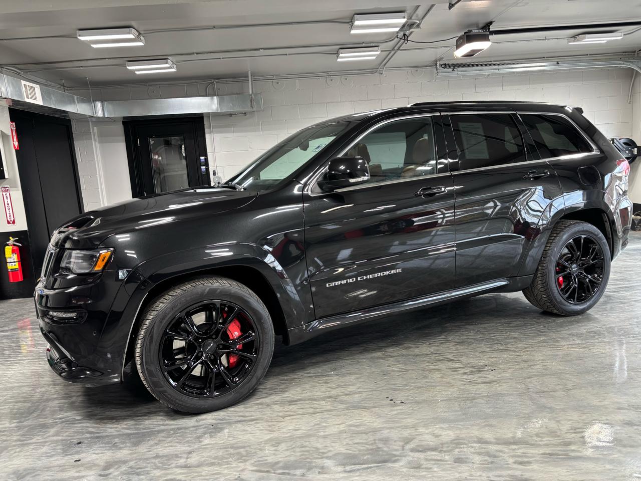 Jeep Grand Cherokee 4WD 4dr SRT 2015