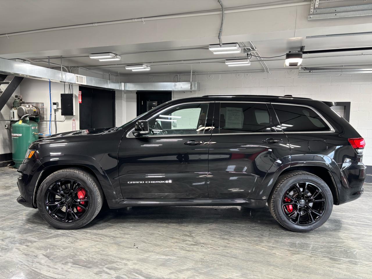 Jeep Grand Cherokee 4WD 4dr SRT 2015