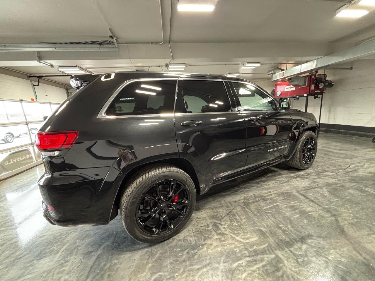 Jeep Grand Cherokee 4WD 4dr SRT 2015