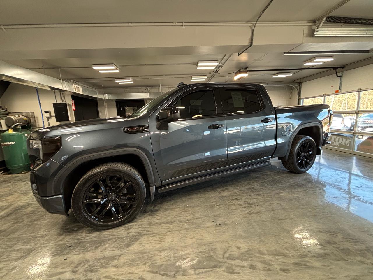 GMC Sierra 1500 4WD Crew Cab 147" Denali 2020