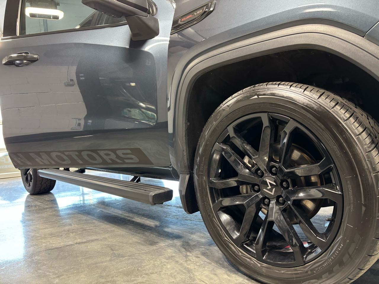 GMC Sierra 1500 4WD Crew Cab 147" Denali 2020