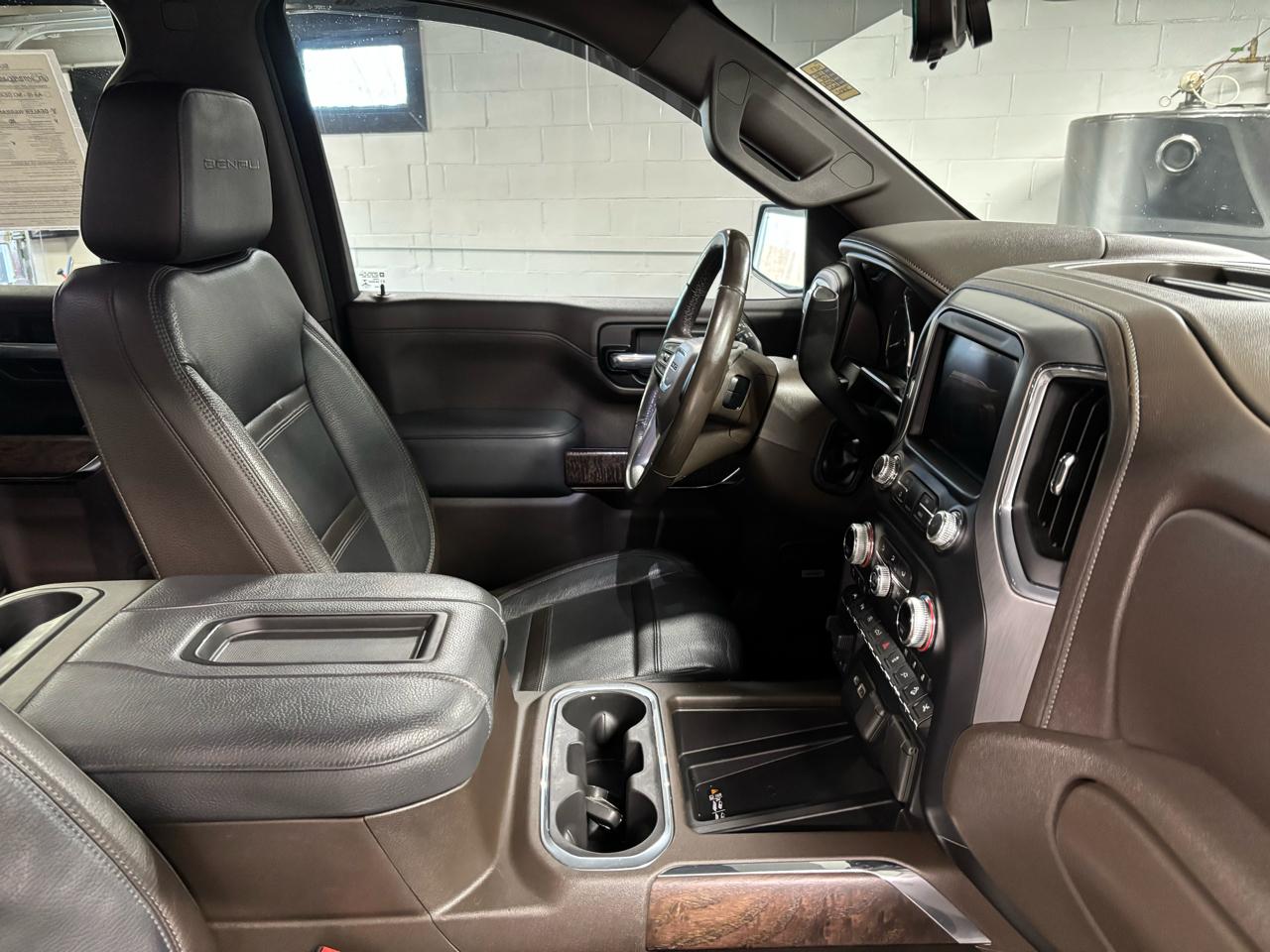 GMC Sierra 1500 4WD Crew Cab 147" Denali 2020