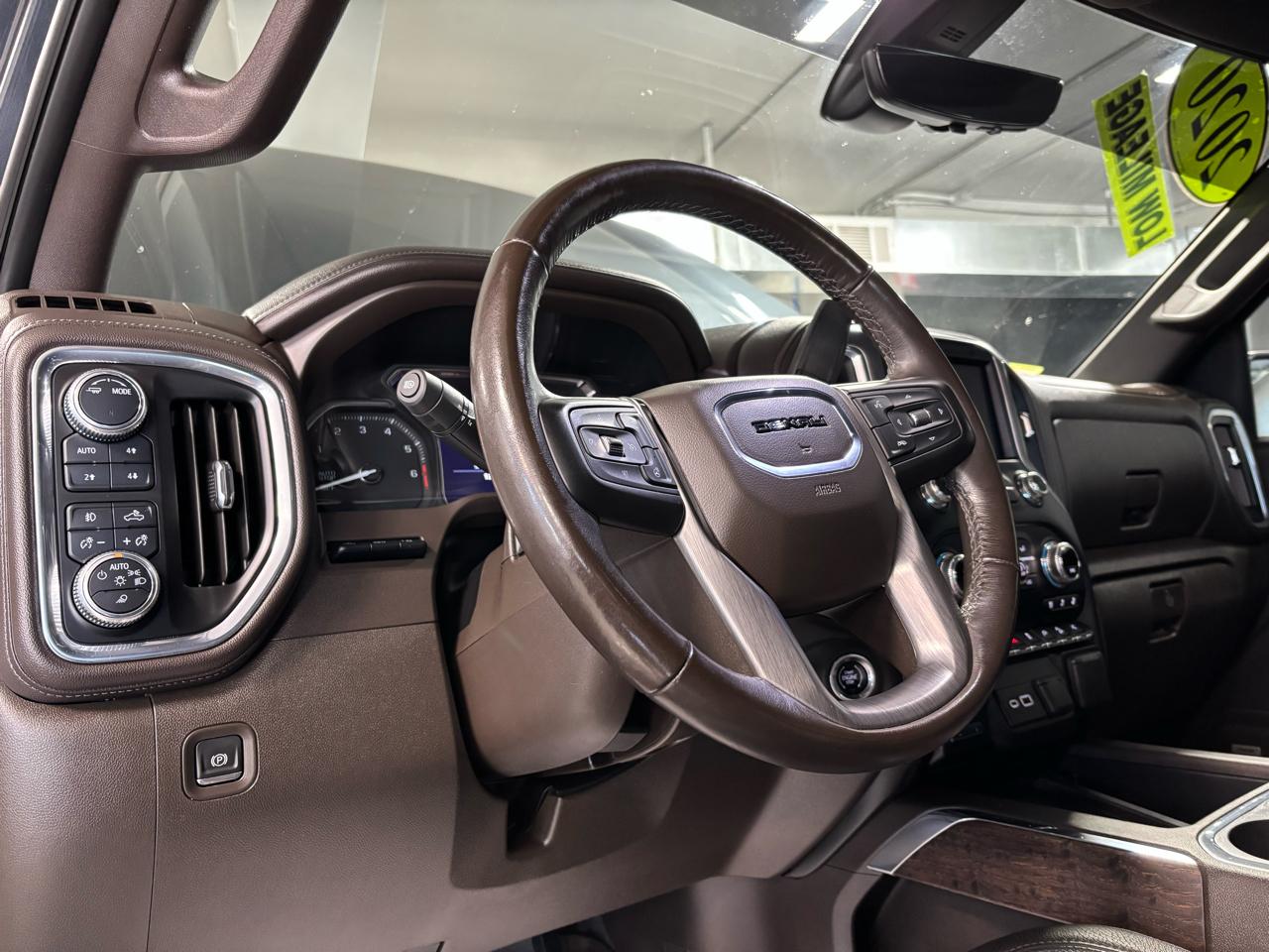 GMC Sierra 1500 4WD Crew Cab 147" Denali 2020