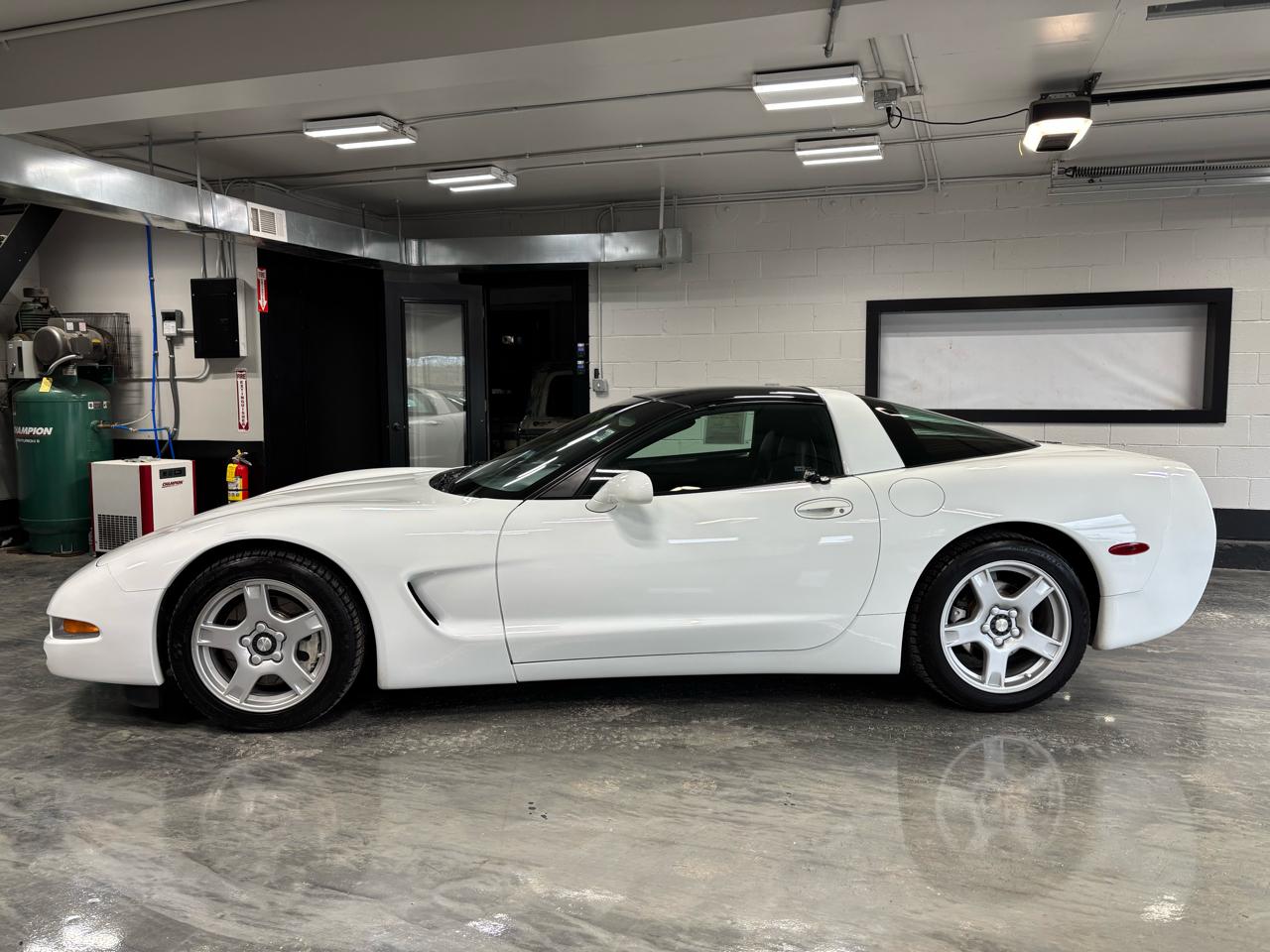 Chevrolet Corvette 2dr Cpe 1997