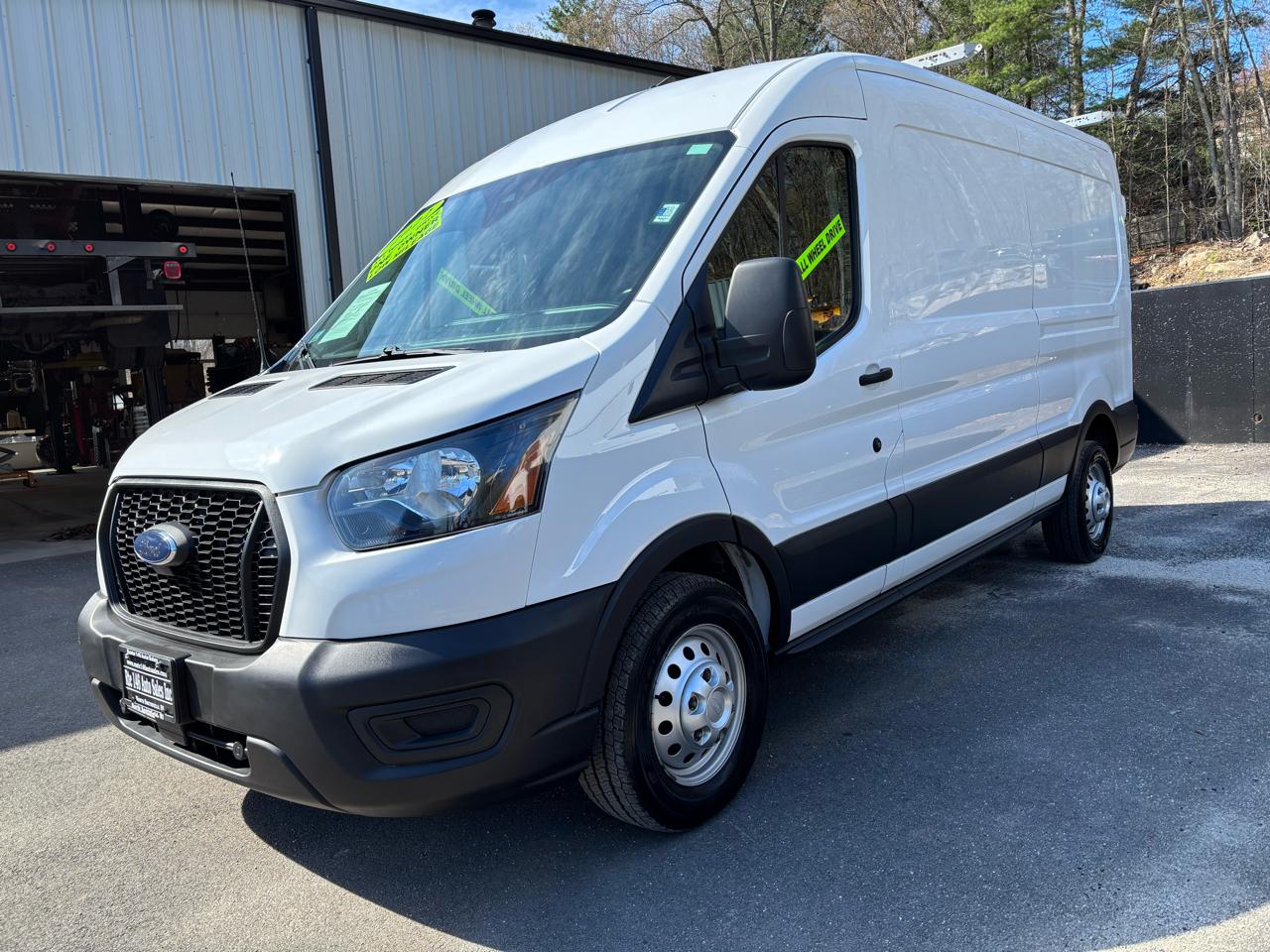 Ford Transit Cargo Van T-250 130" Med Rf 9070 GVWR AWD 2022
