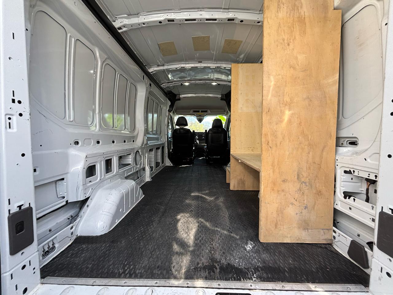 Ford Transit Cargo Van T-250 130" Med Rf 9070 GVWR AWD 2022