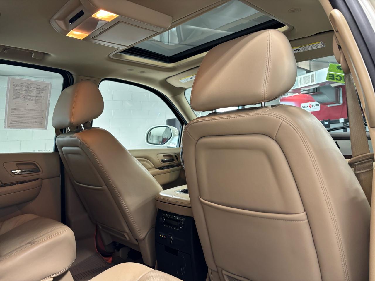 Cadillac Escalade AWD 4dr Premium 2014