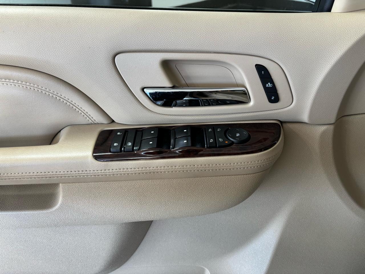 Cadillac Escalade AWD 4dr Premium 2014