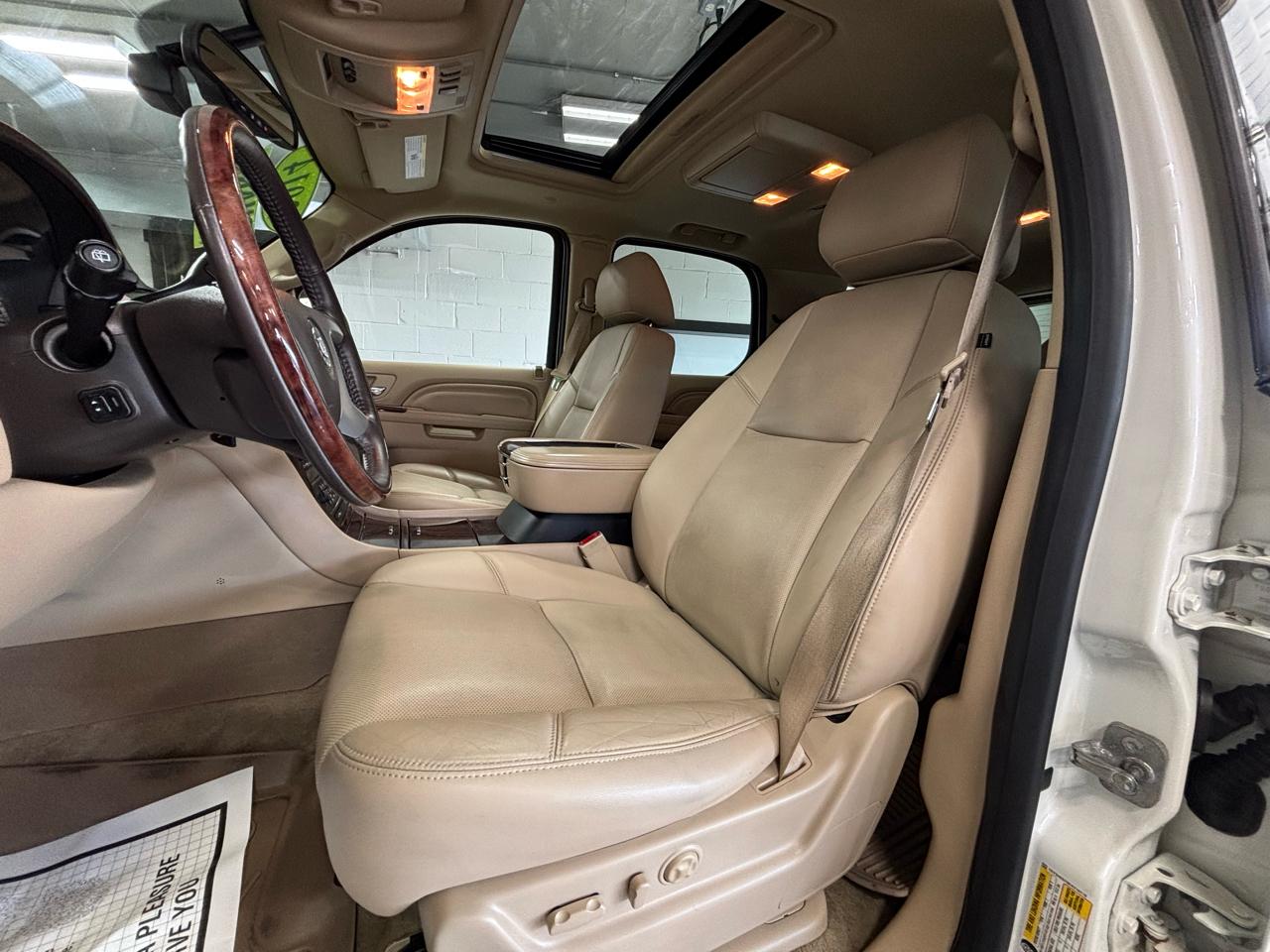 Cadillac Escalade AWD 4dr Premium 2014