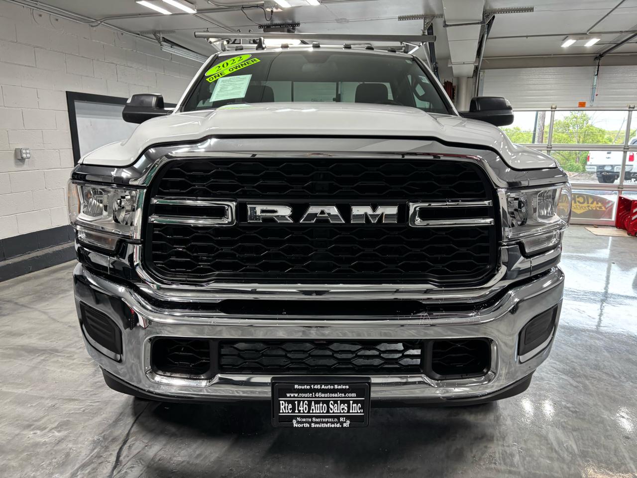 RAM 2500 Tradesman 4x4 Reg Cab 8' Box 2022
