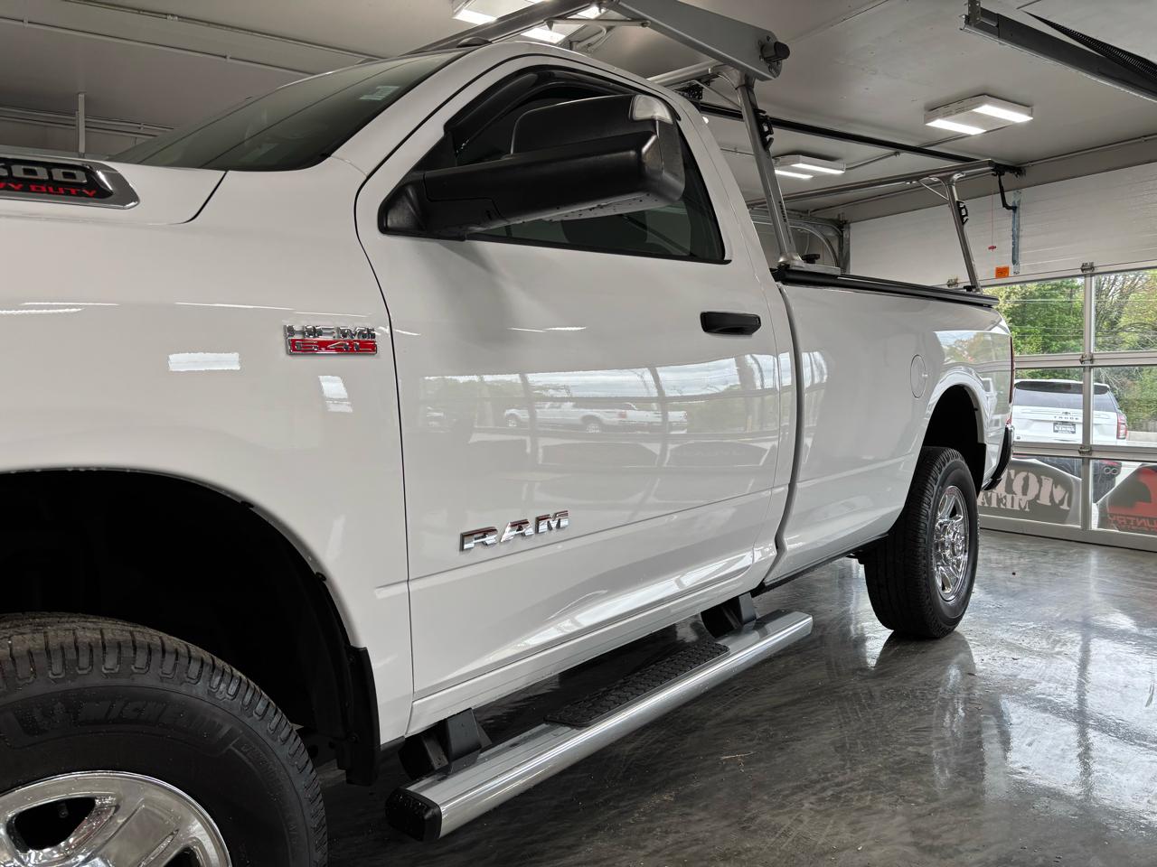 RAM 2500 Tradesman 4x4 Reg Cab 8' Box 2022