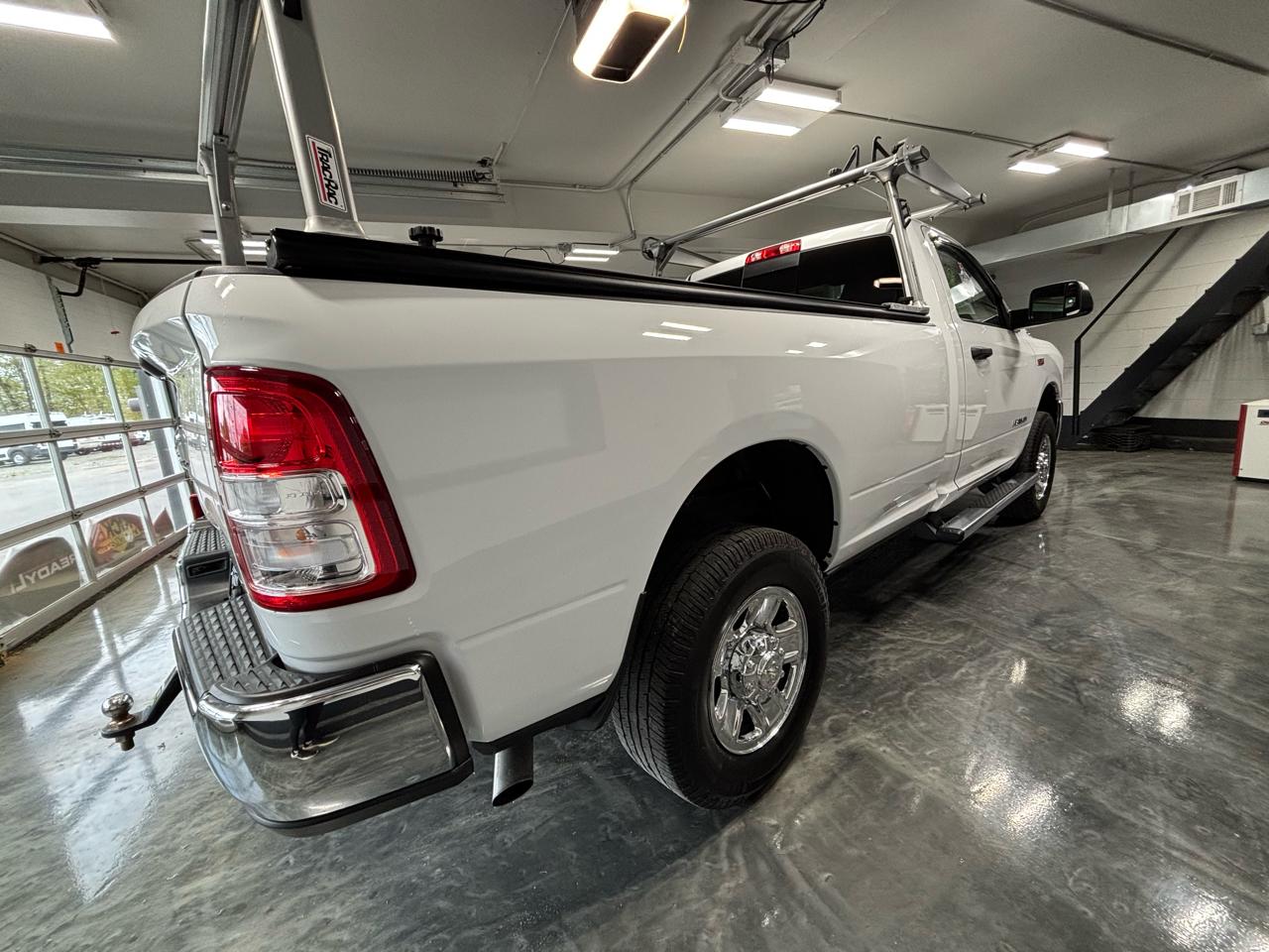RAM 2500 Tradesman 4x4 Reg Cab 8' Box 2022
