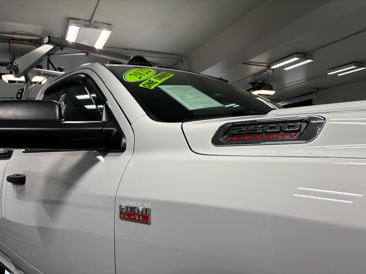RAM 2500 Tradesman 4x4 Reg Cab 8' Box 2022