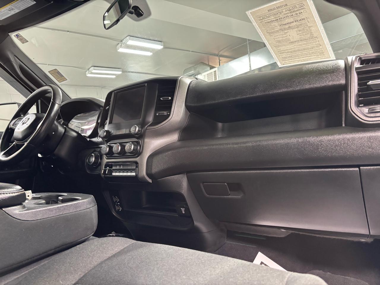 RAM 2500 Tradesman 4x4 Reg Cab 8' Box 2022