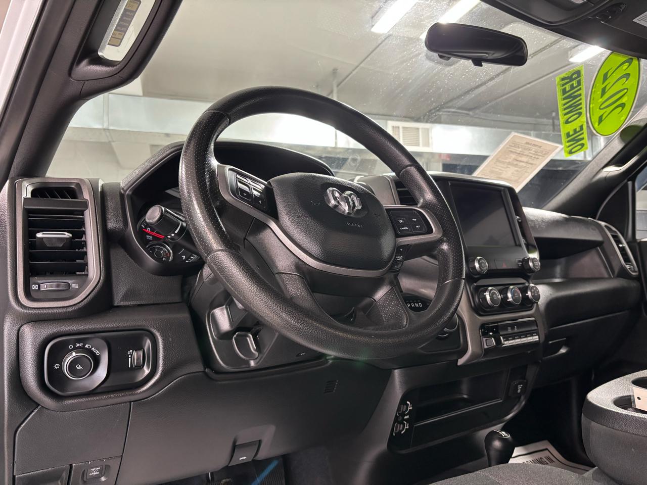 RAM 2500 Tradesman 4x4 Reg Cab 8' Box 2022