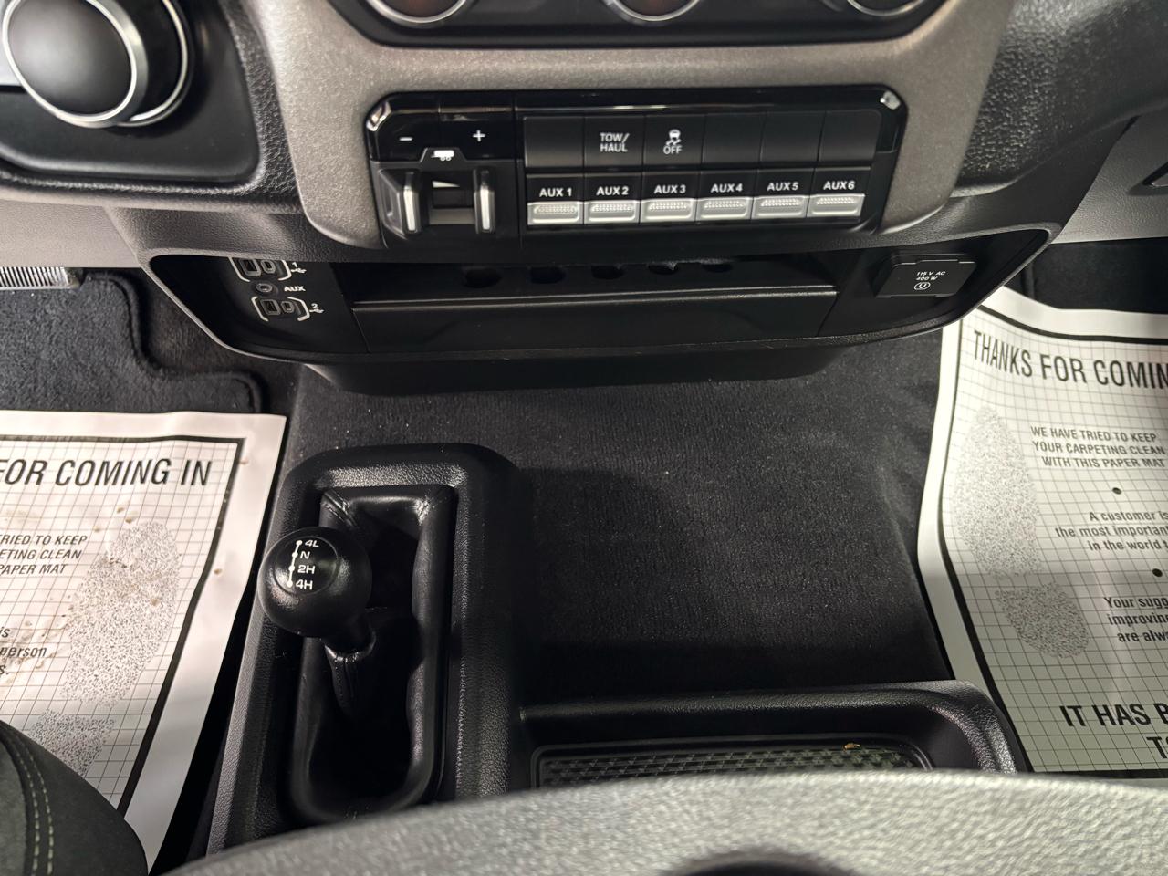 RAM 2500 Tradesman 4x4 Reg Cab 8' Box 2022