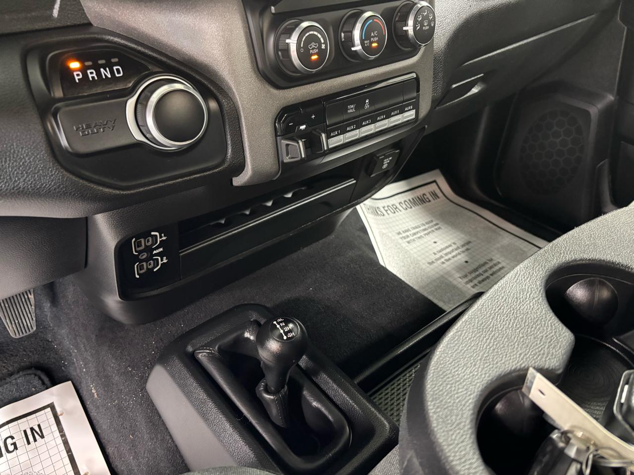 RAM 2500 Tradesman 4x4 Reg Cab 8' Box 2022