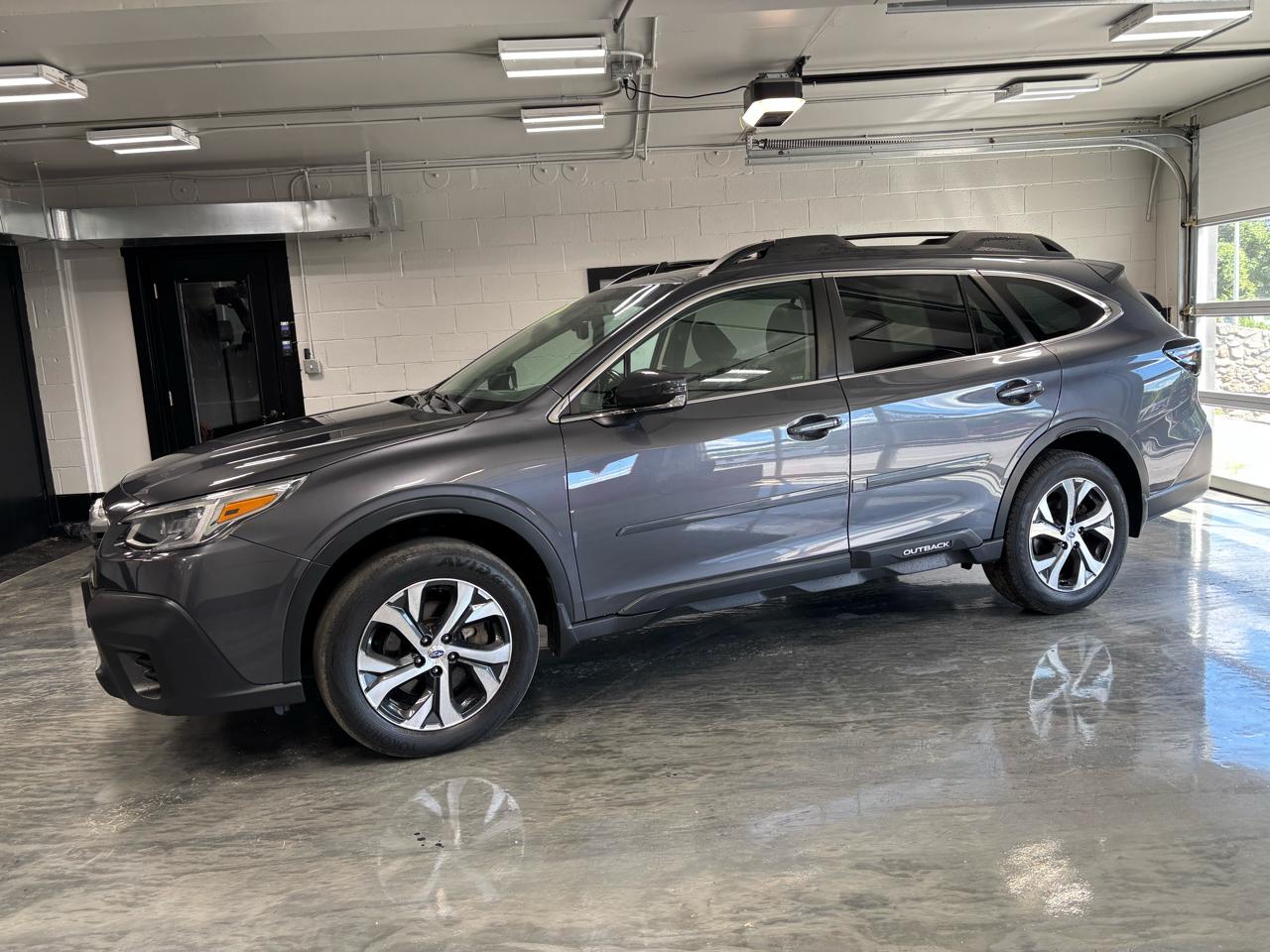 Subaru Outback Limited XT CVT 2022