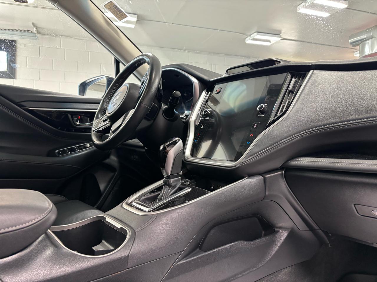 Subaru Outback Limited XT CVT 2022