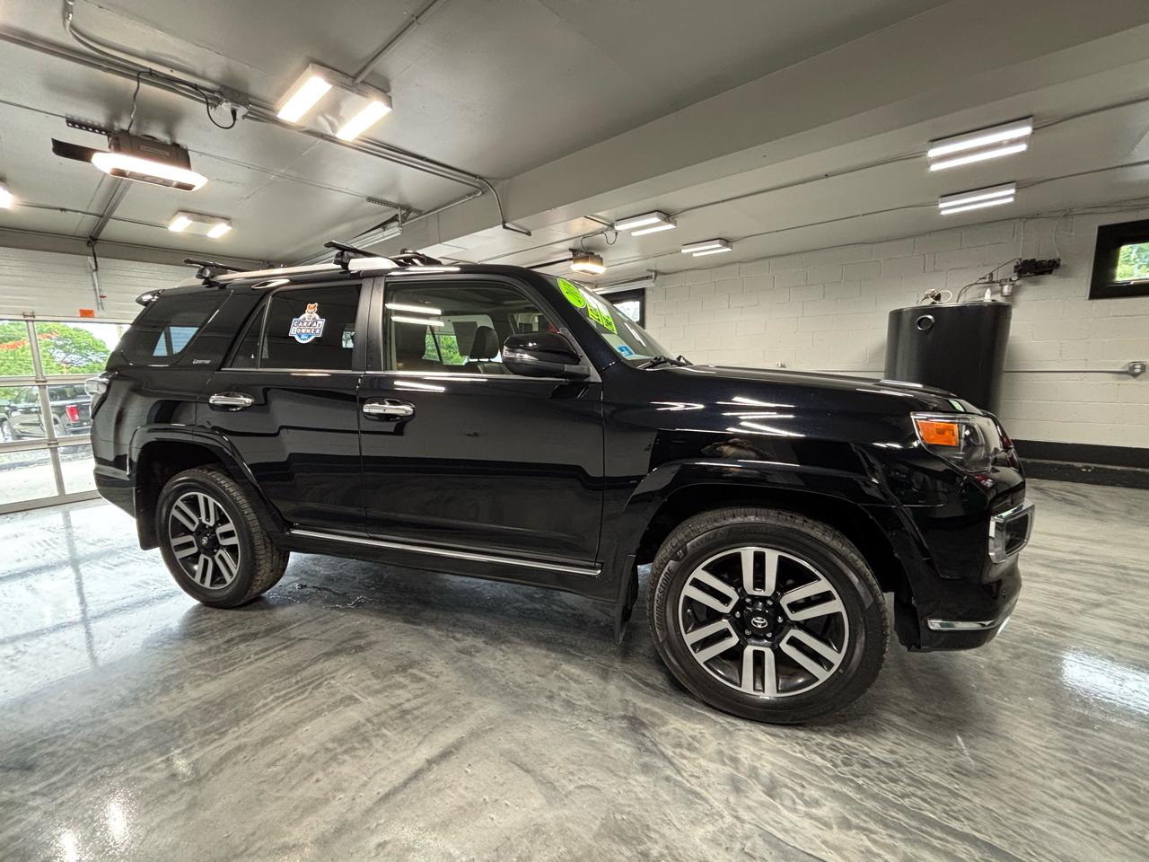 Toyota 4Runner TRD Off Road Premium 4WD (Natl) 2019