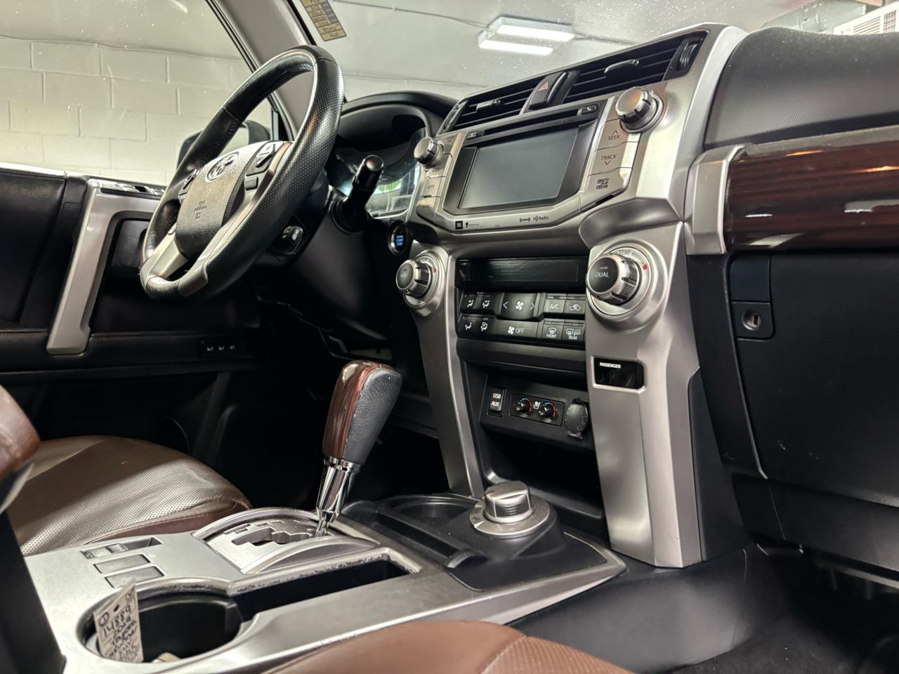 Toyota 4Runner TRD Off Road Premium 4WD (Natl) 2019