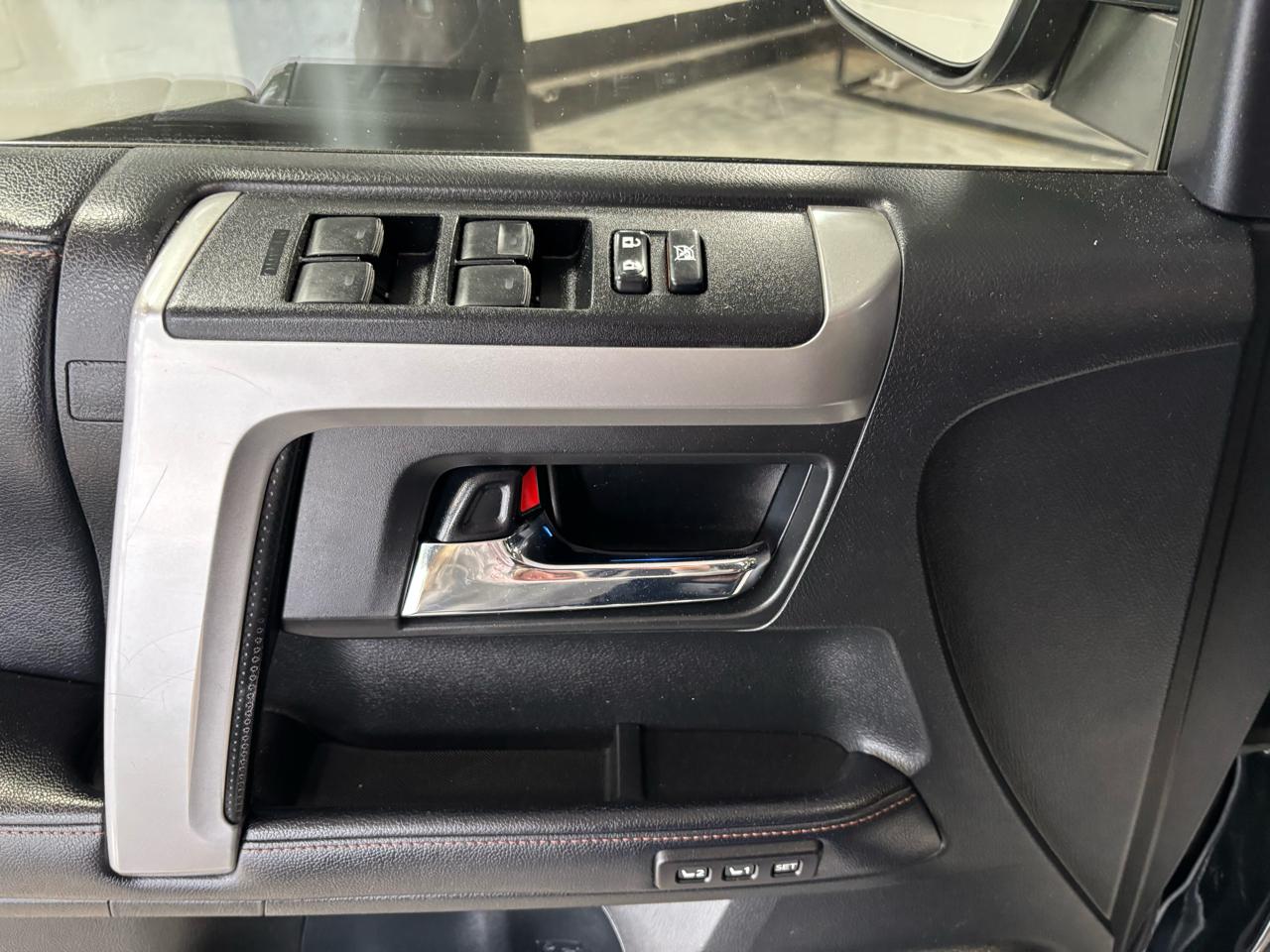 Toyota 4Runner TRD Off Road Premium 4WD (Natl) 2019