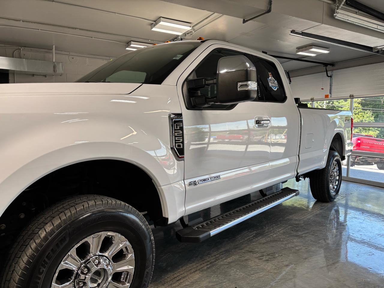 Ford Super Duty F-250 SRW Lariat 4WD SuperCab 8' Box 2019