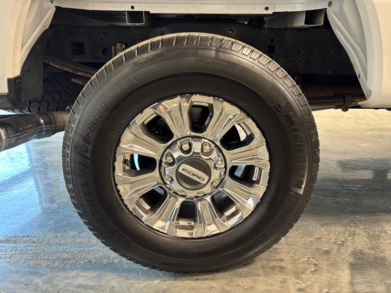 Ford Super Duty F-250 SRW Lariat 4WD SuperCab 8' Box 2019