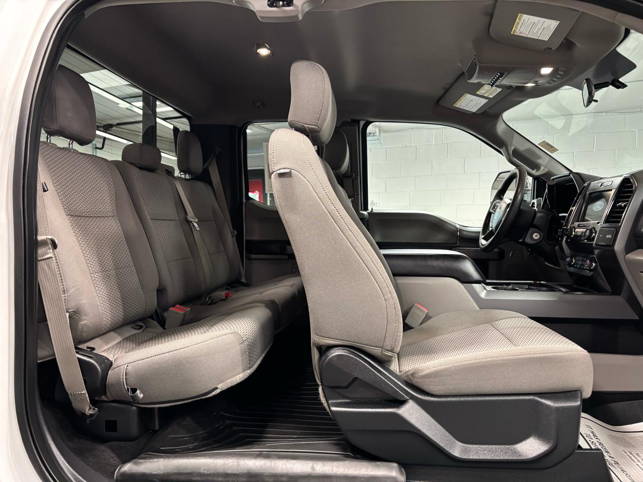 Ford Super Duty F-250 SRW Lariat 4WD SuperCab 8' Box 2019
