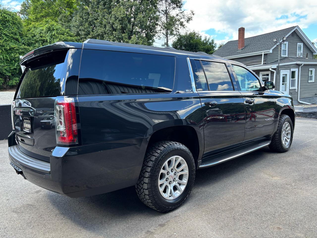GMC Yukon XL 4WD 4dr SLT 2020