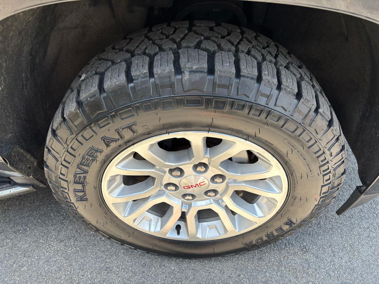 GMC Yukon XL 4WD 4dr SLT 2020