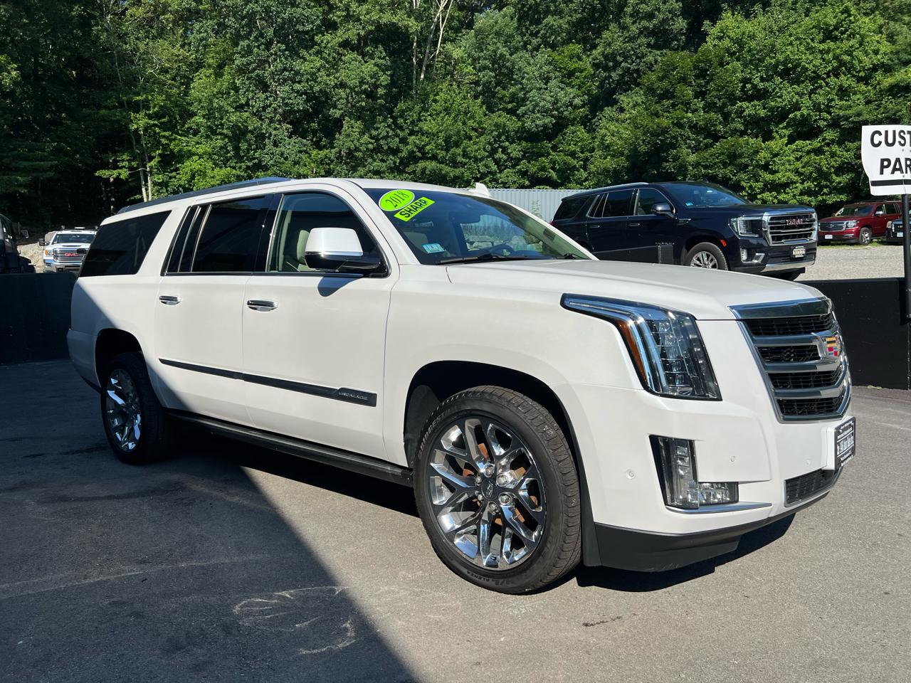 Cadillac Escalade ESV 4WD 4dr Premium Luxury 2018